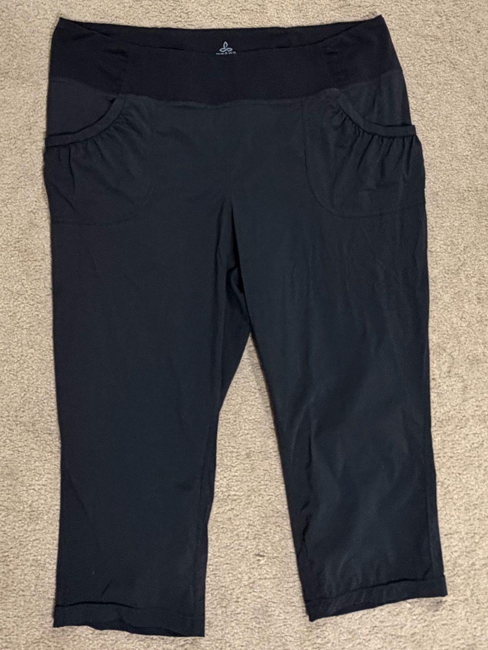Prana Black women’s Capri pants with Pockets 1X